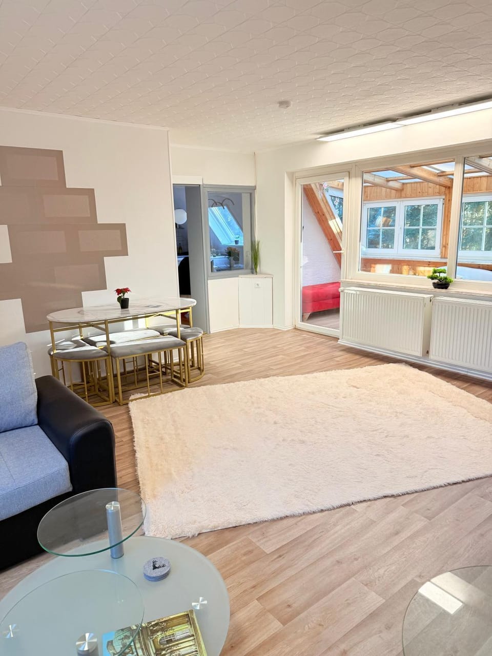 Living room, Dining area