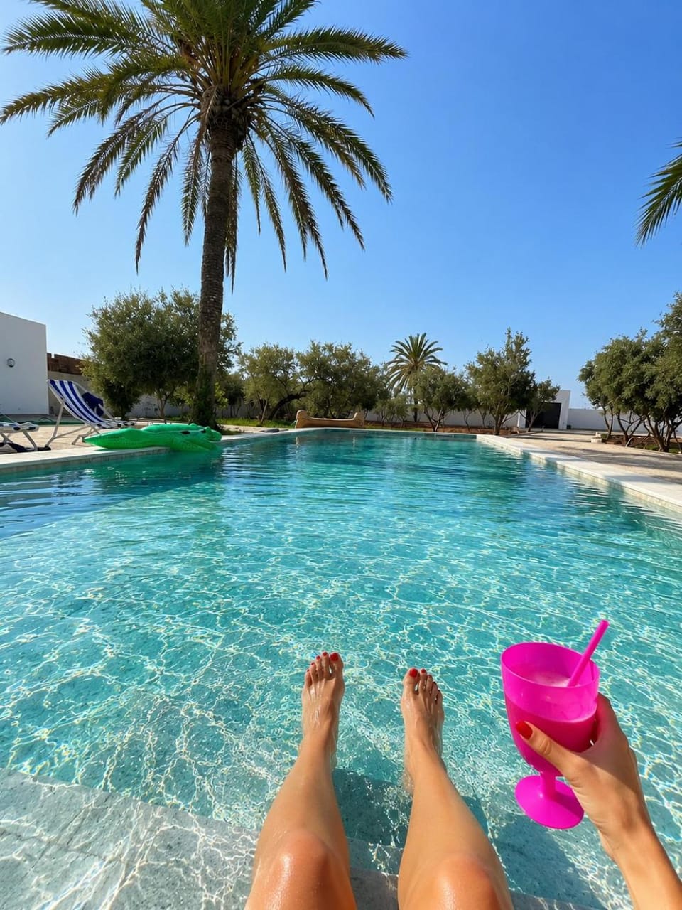 Swimming pool