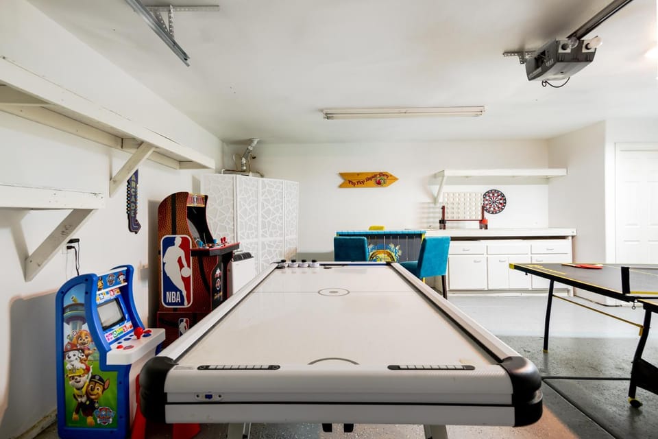 Game Room, Table tennis