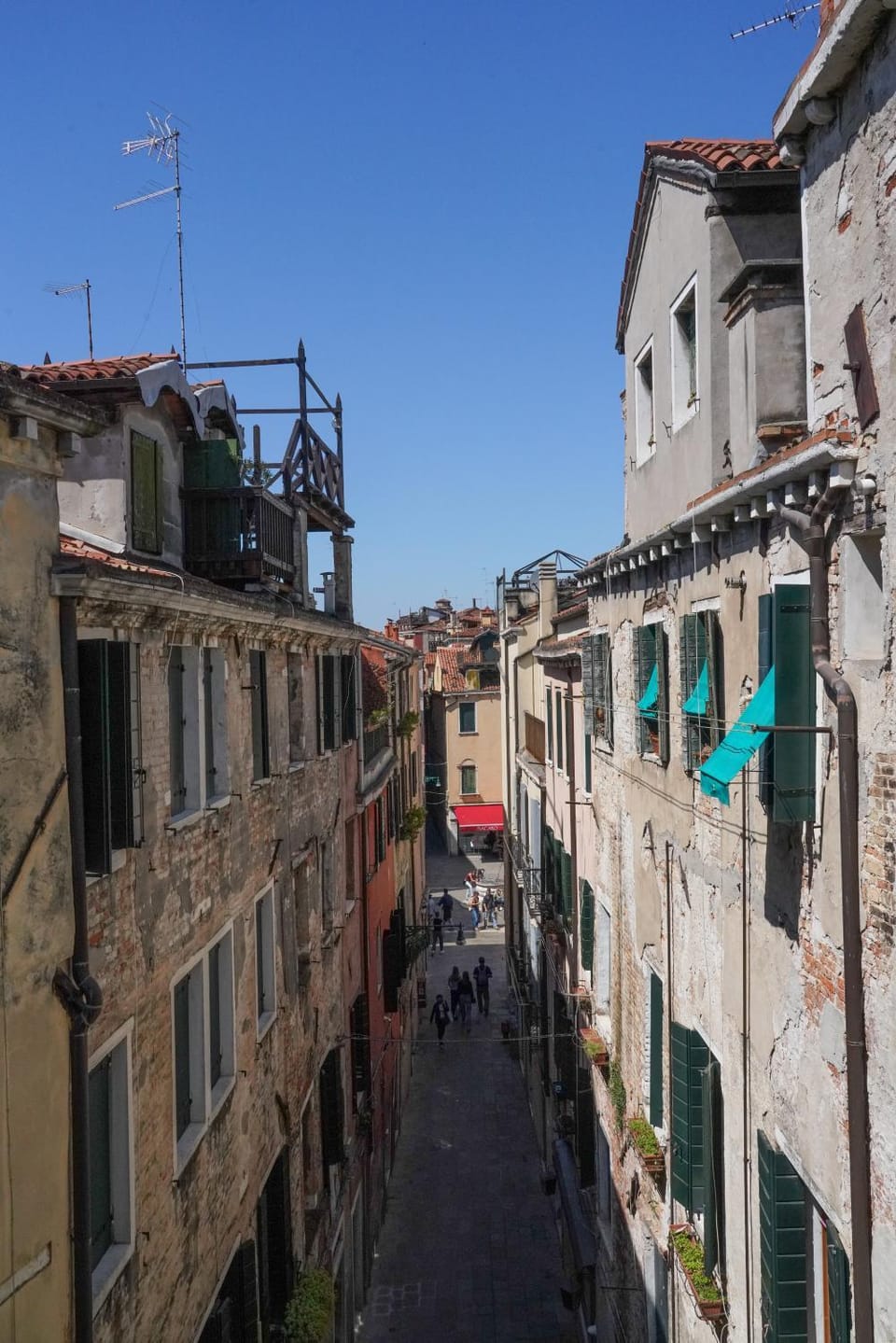 View (from property/room), City view, Street view