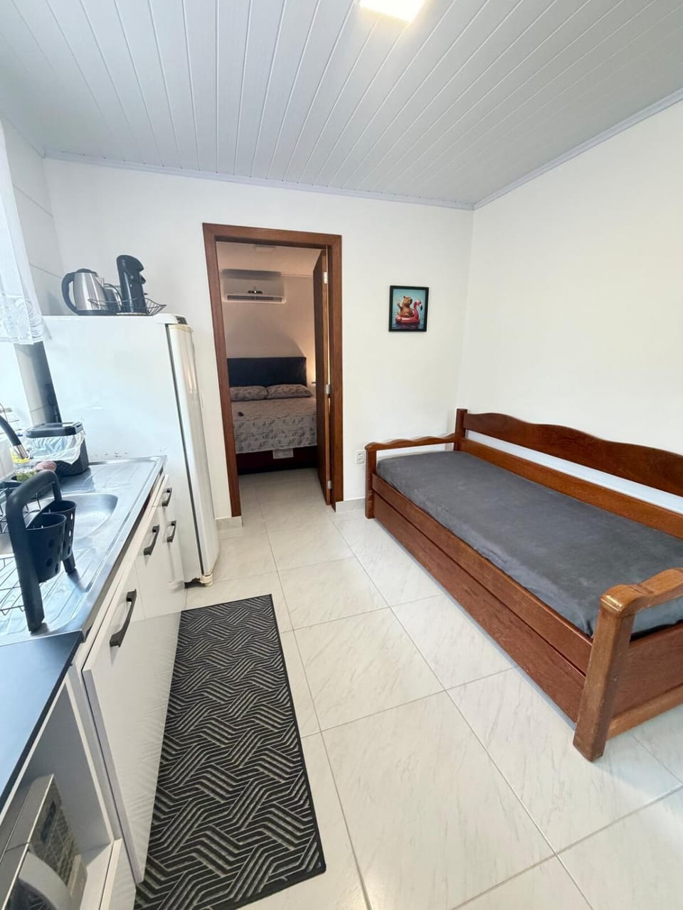 Bed, Kitchen or kitchenette, Living room