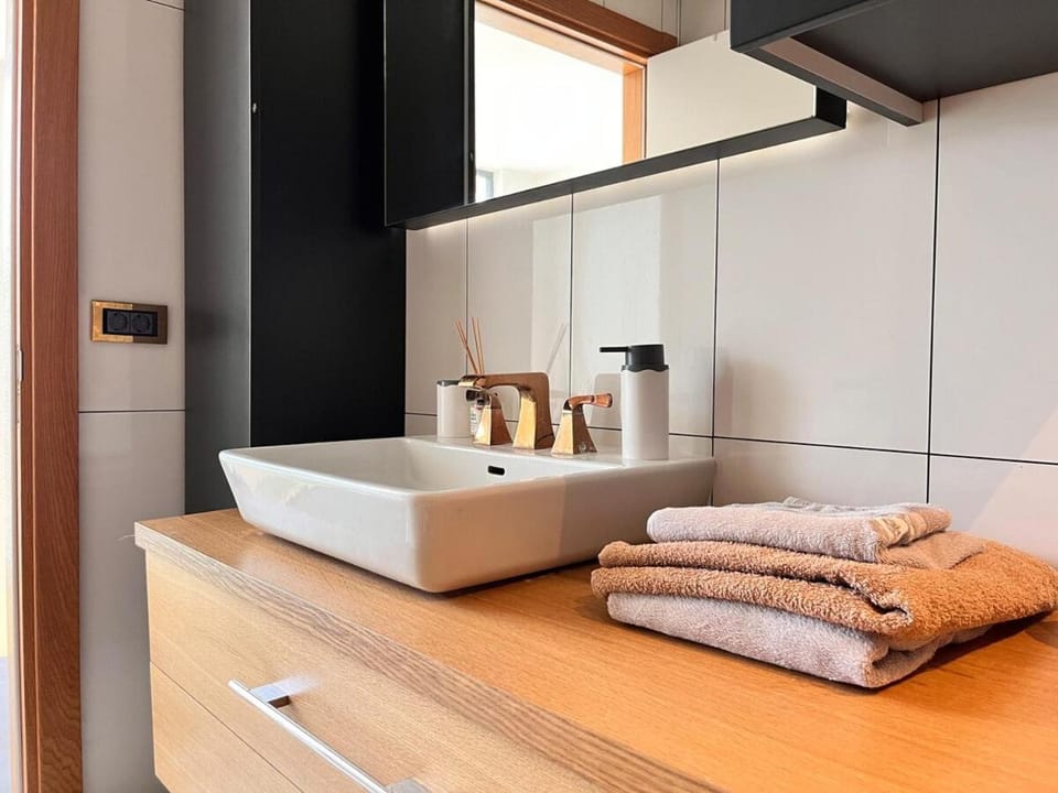 Stay in a Modern Villa with a Private Pool in Çeşme Villa in Cesme