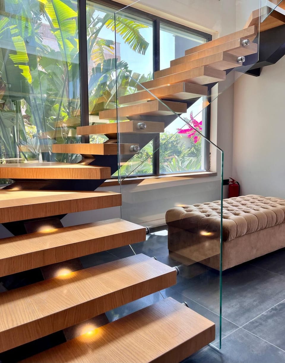 Stay in a Modern Villa with a Private Pool in Çeşme Villa in Cesme