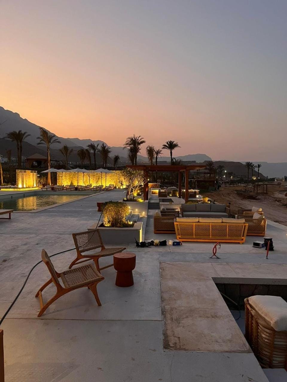 Day, Living room, Seating area, Pool view, Swimming pool, Sunrise, Sunset, sunbed