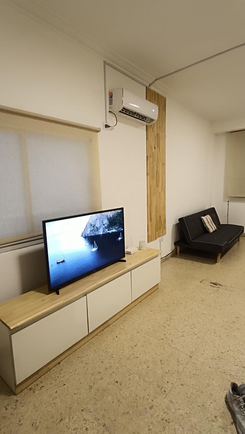 Communal lounge/ TV room, Living room, air conditioner