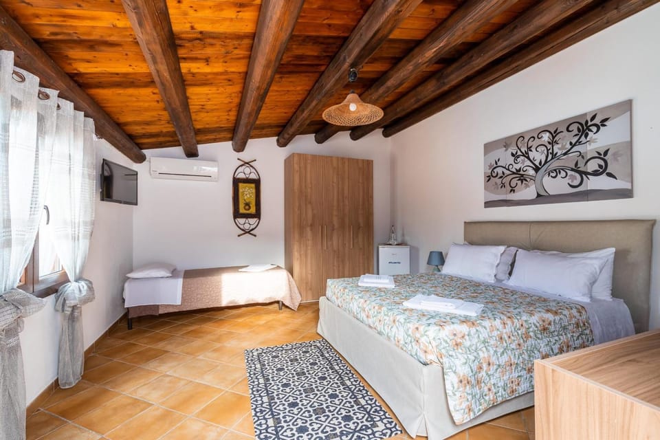 Bed, Photo of the whole room, Bedroom, wardrobe