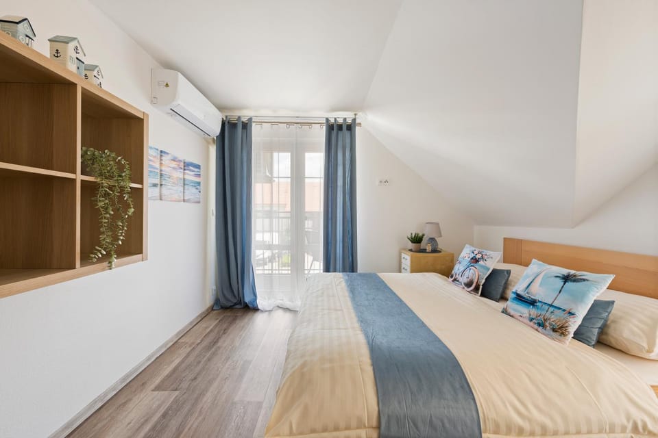 Apartmánky Valtice - Rooms & Whole House, 2-17 guests Apartment in South Moravian Region
