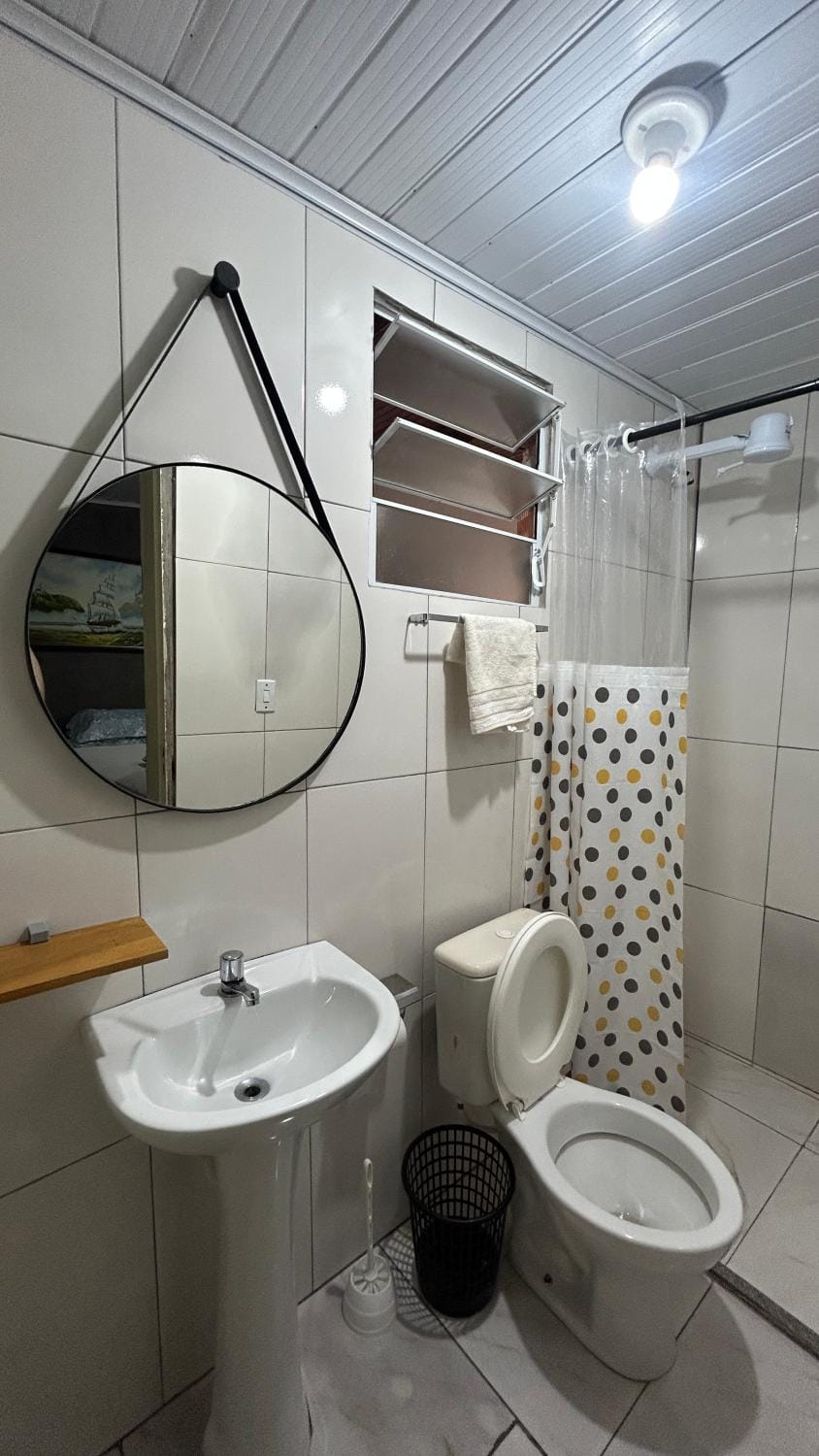 Casa 700 metros da Praia de Canasvieiras Bed and Breakfast in Florianopolis