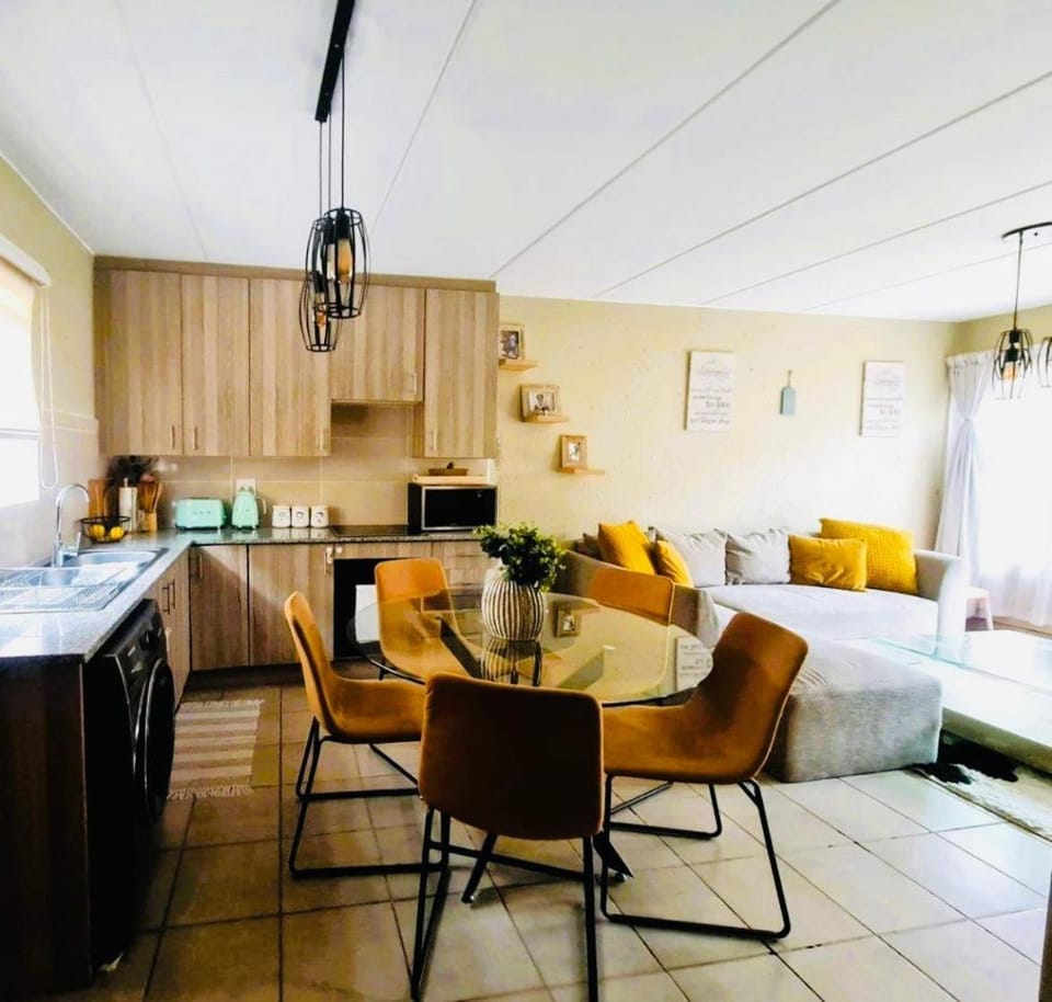 Blissfulnest stay two Apartment in Roodepoort