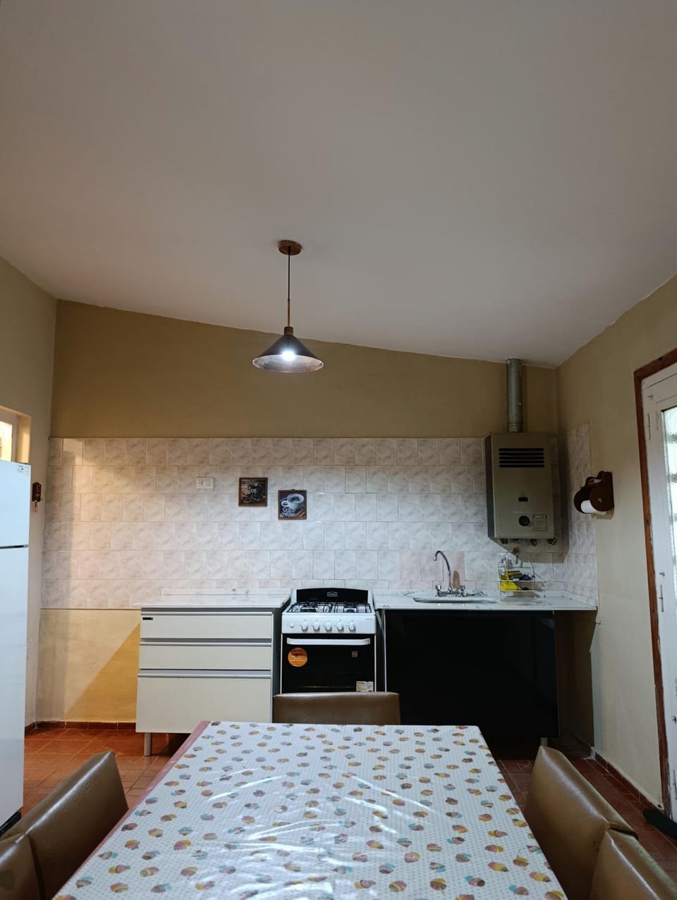 Kitchen or kitchenette, oven