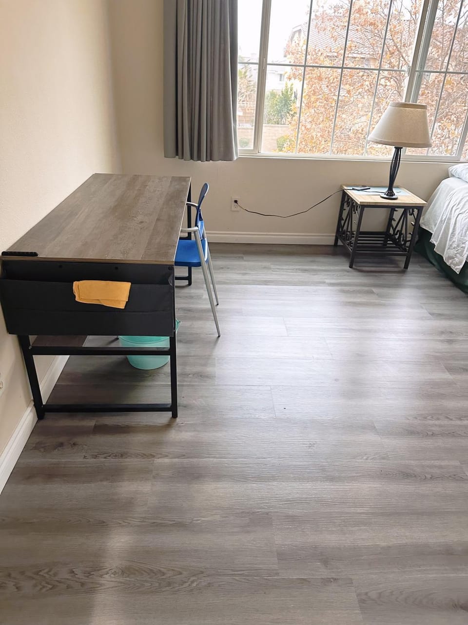 Big bedroom shared bathroom Vacation rental in Fontana