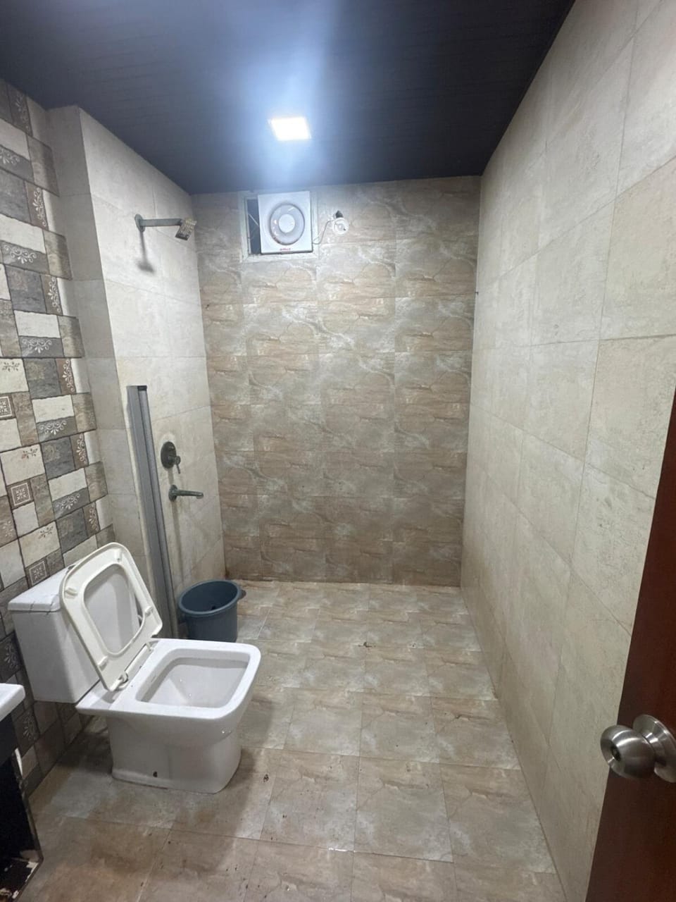 Totally new property fully independent studio flat Apartment in Uttar Pradesh