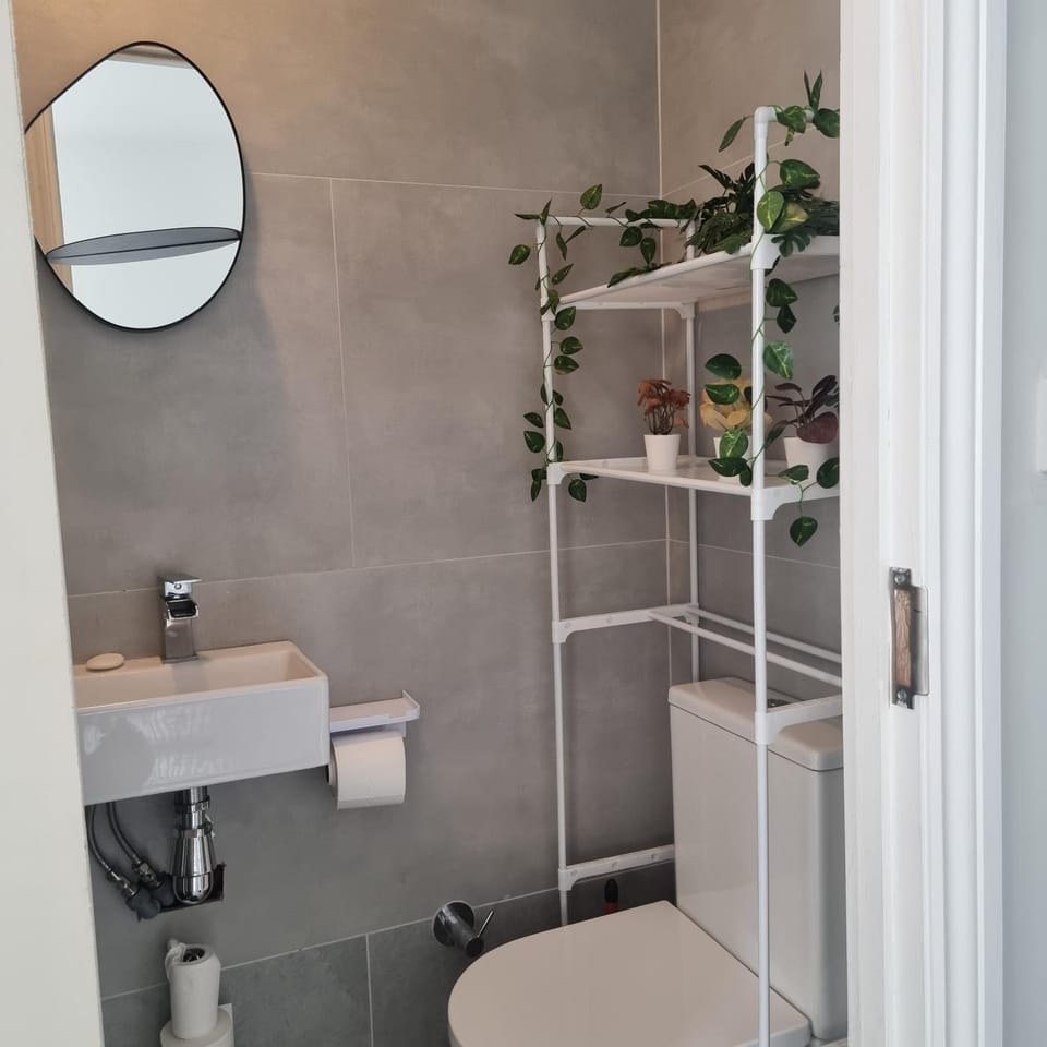 Brand New Studio Apartment! Apartment in Barking