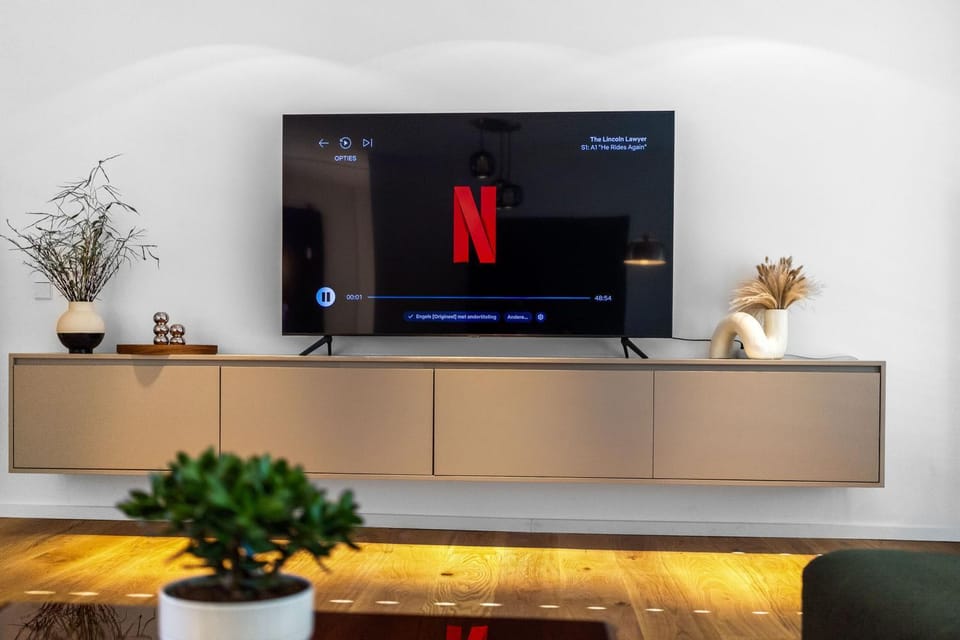 Communal lounge/ TV room, TV and multimedia, Evening entertainment