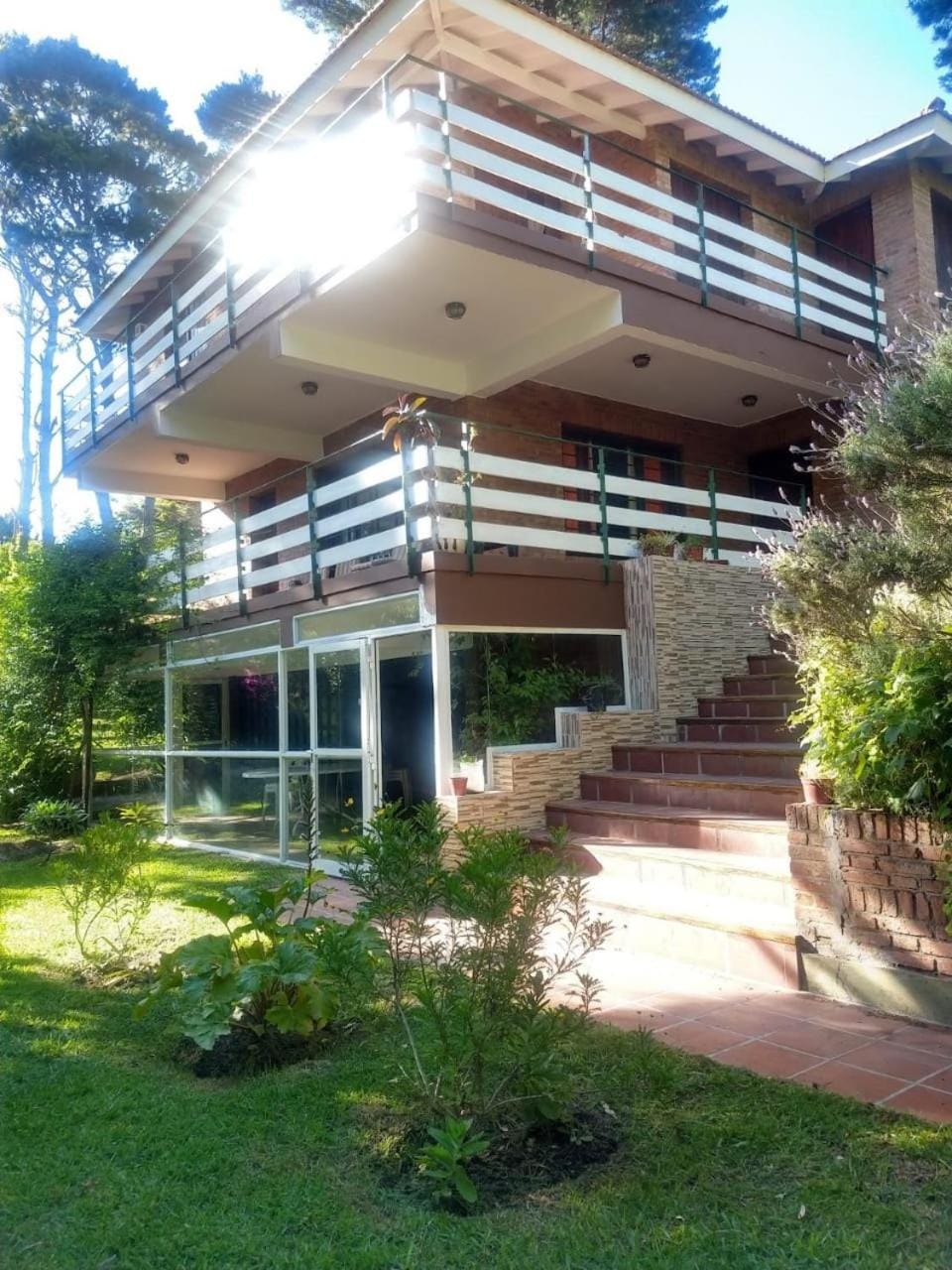 CASA EN PINAMAR NORTE a 6 CUADRAS DEL MAR House in Pinamar