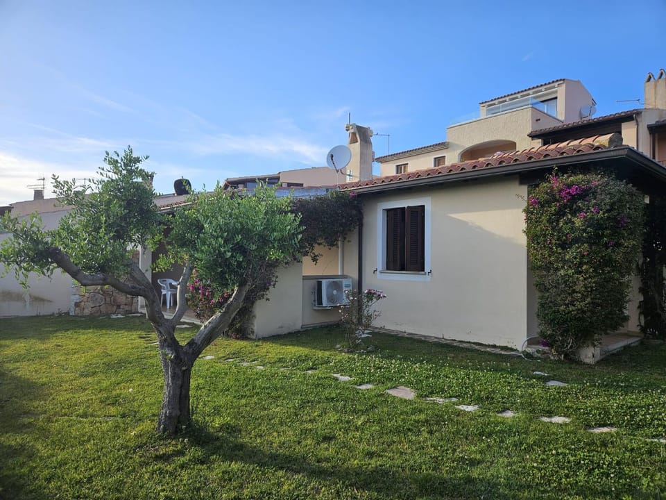 Property building, Garden