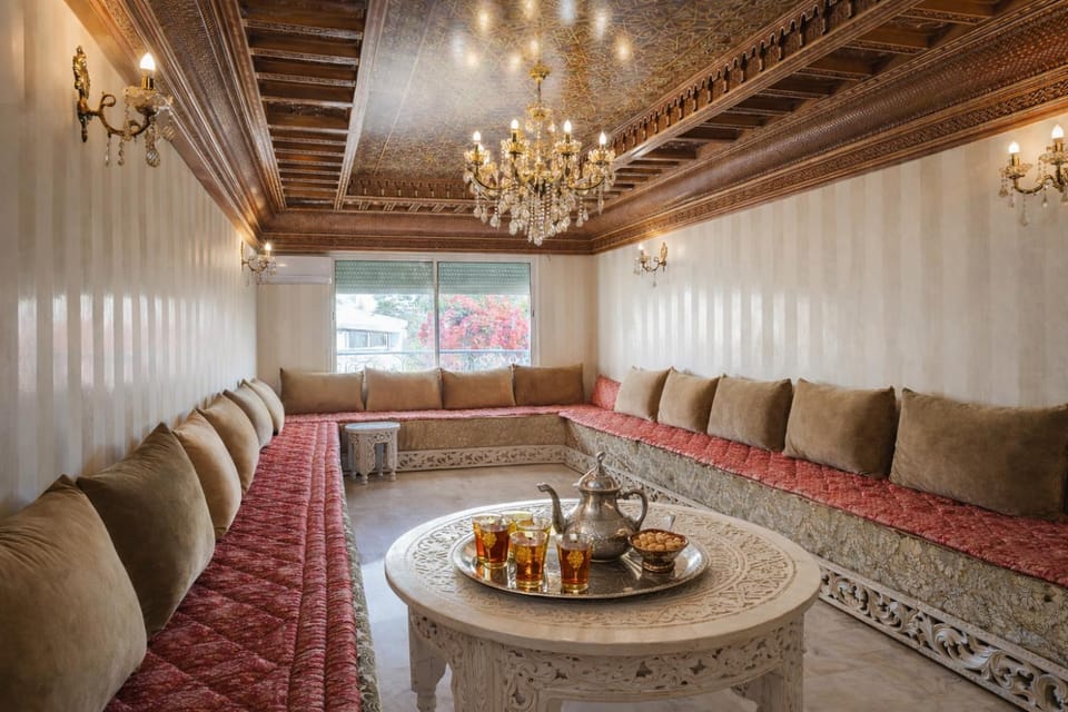 Grand Apt Familial 196m2 - 3 Chambres - Parking - Standing - Quartier Lyautey Bourgogne - Service Premium by HomeCity Signature Apartment in Casablanca