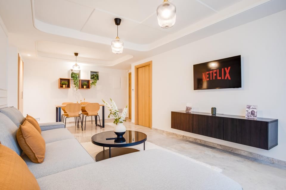Appartement premium 2 chambres en face du TGV Apartment in Tangier