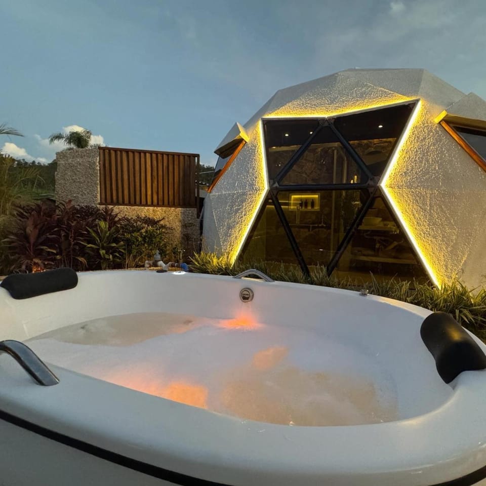 Natural landscape, Hot Tub