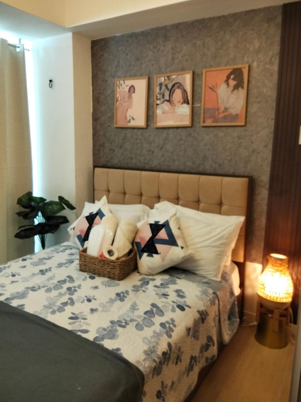 A&A staycation Bed and Breakfast in Pasay