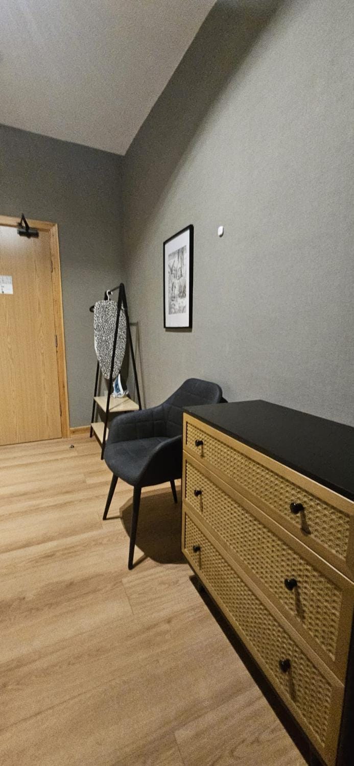 Amber Single Room17 Self Check-In Accommodation Hotel in Hull