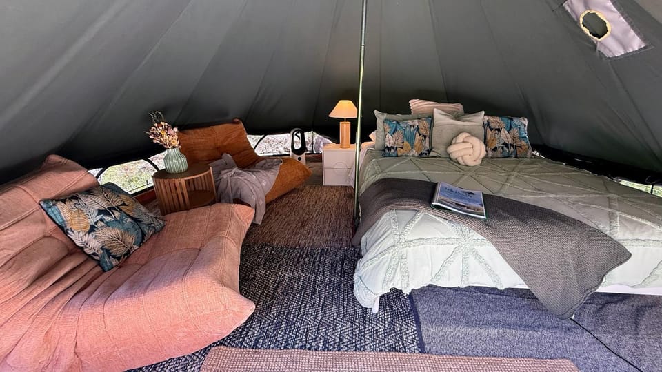 Ukiyo Nature Retreat - Olive Luxury tent in Fingal