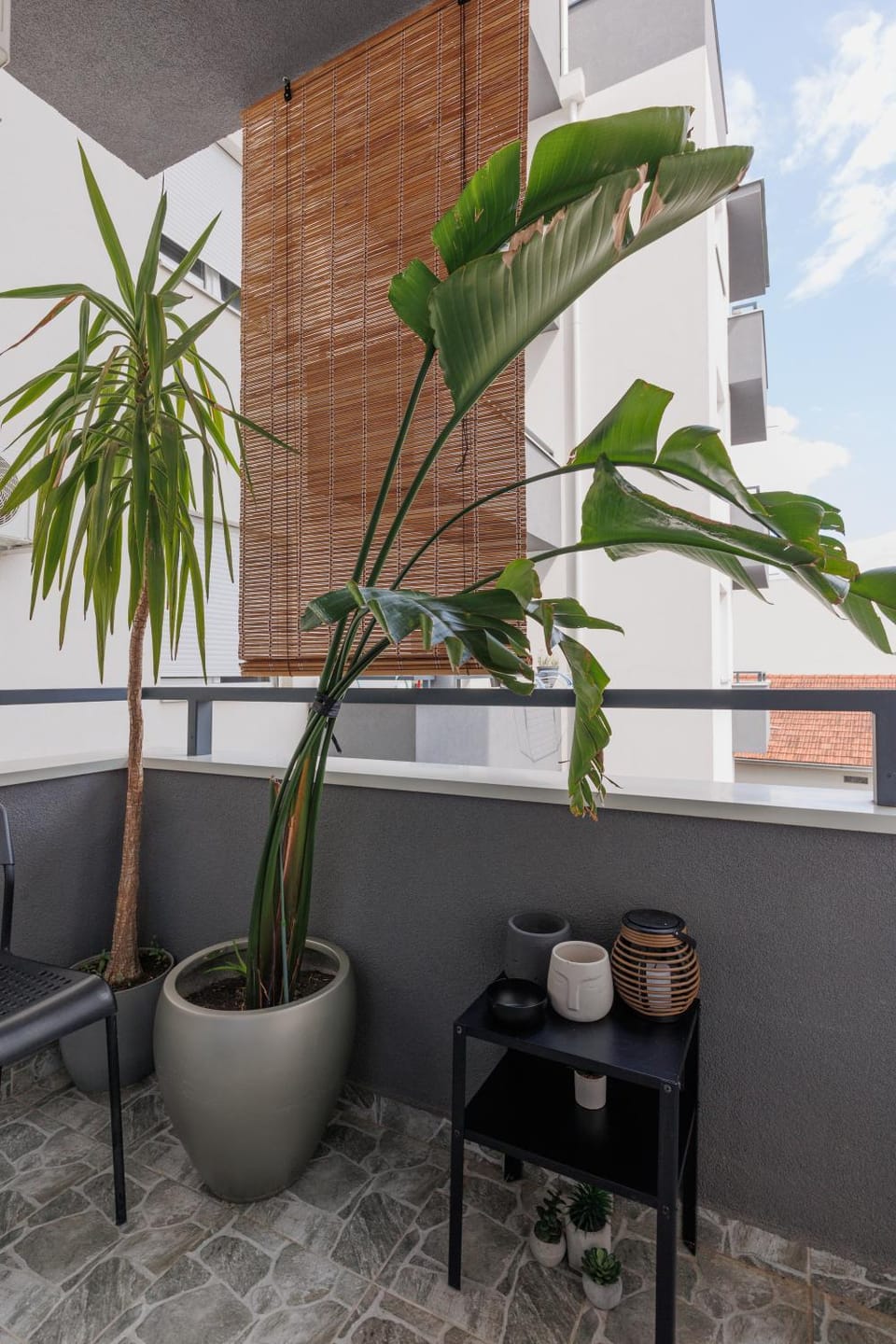 Balcony/Terrace, Decorative detail
