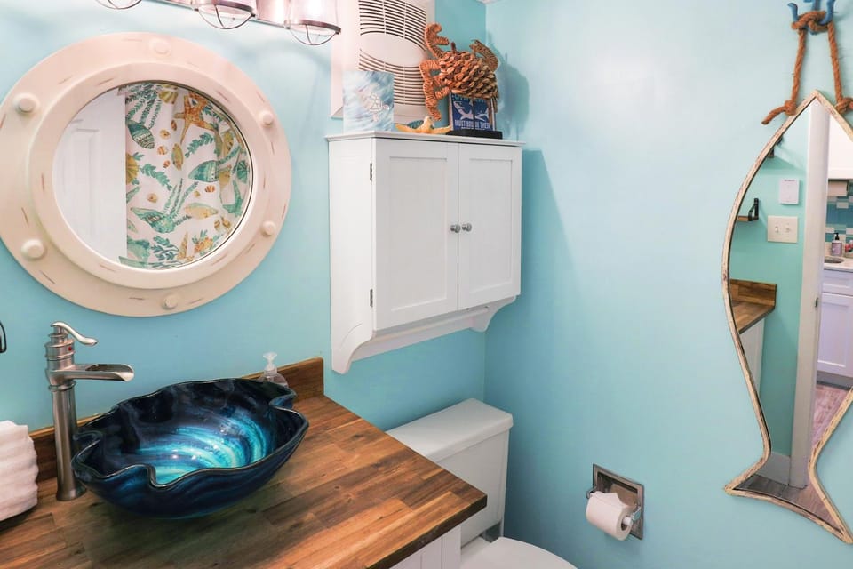 Toilet, Bathroom