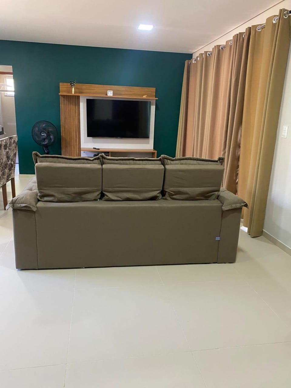 Communal lounge/ TV room, TV and multimedia, Living room