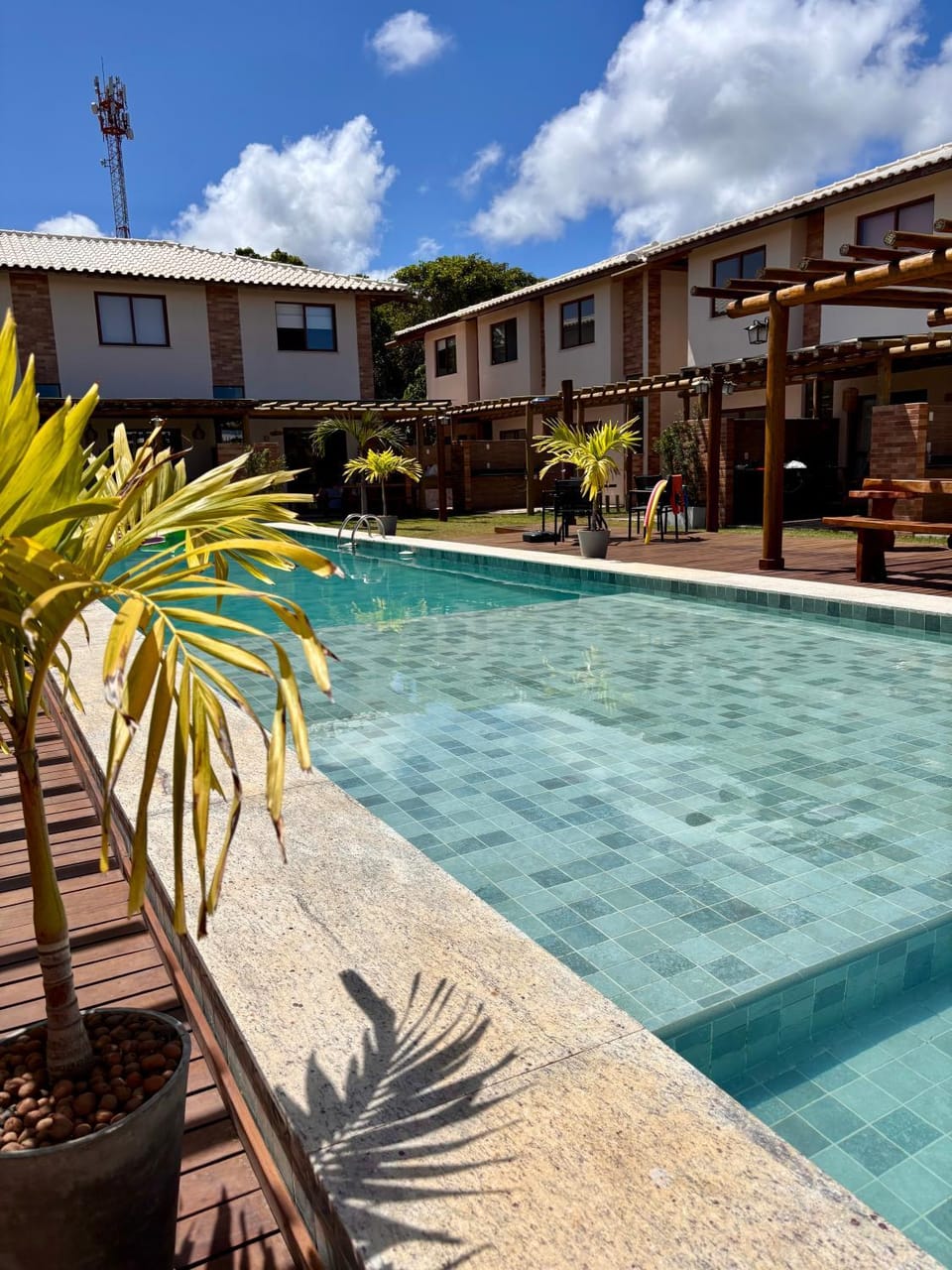 Property building, Day, Pool view, Swimming pool