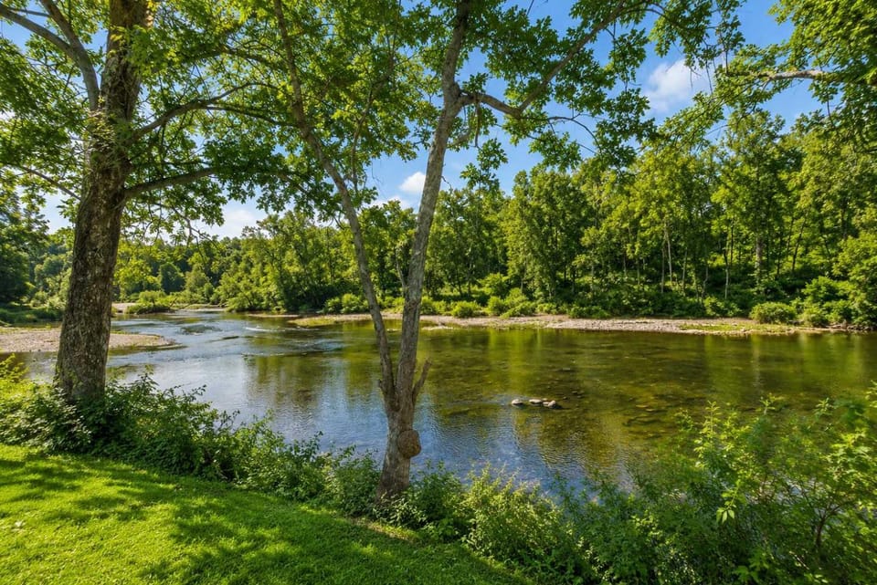 Riverfront Family Friendly Loft Near Butler and Rocky Ripple House in Indianapolis