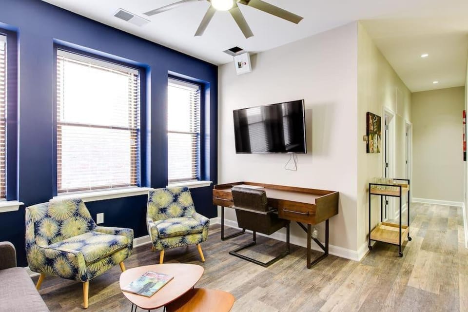 Theatre District Gym Access Free Parking House in Louisville