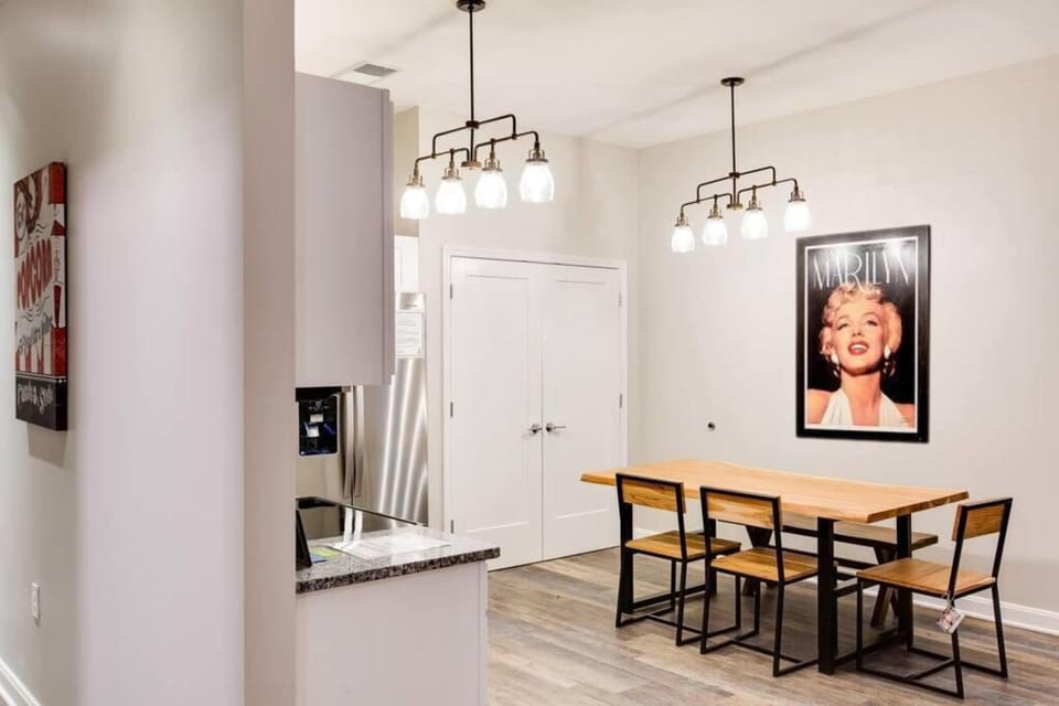 Theatre District Gym Access Free Parking House in Louisville