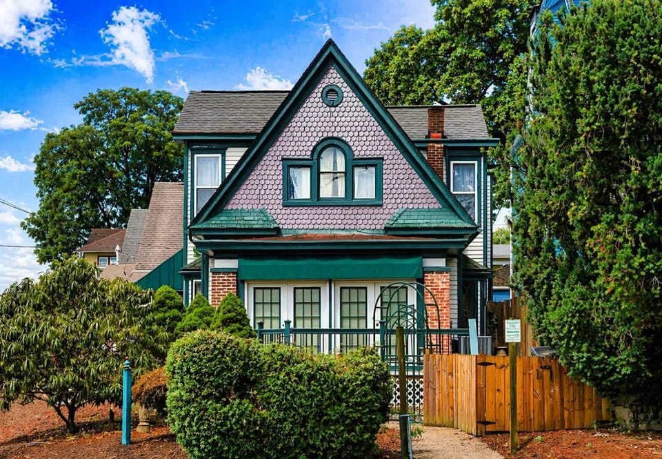 Retreat on Bardstown Road - Yard - Walk to Shops House in Jefferson County