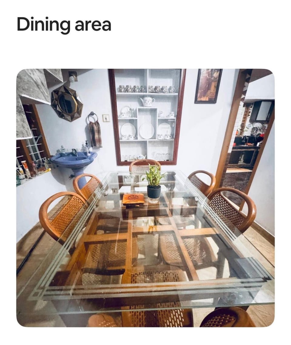 Seating area, Dining area