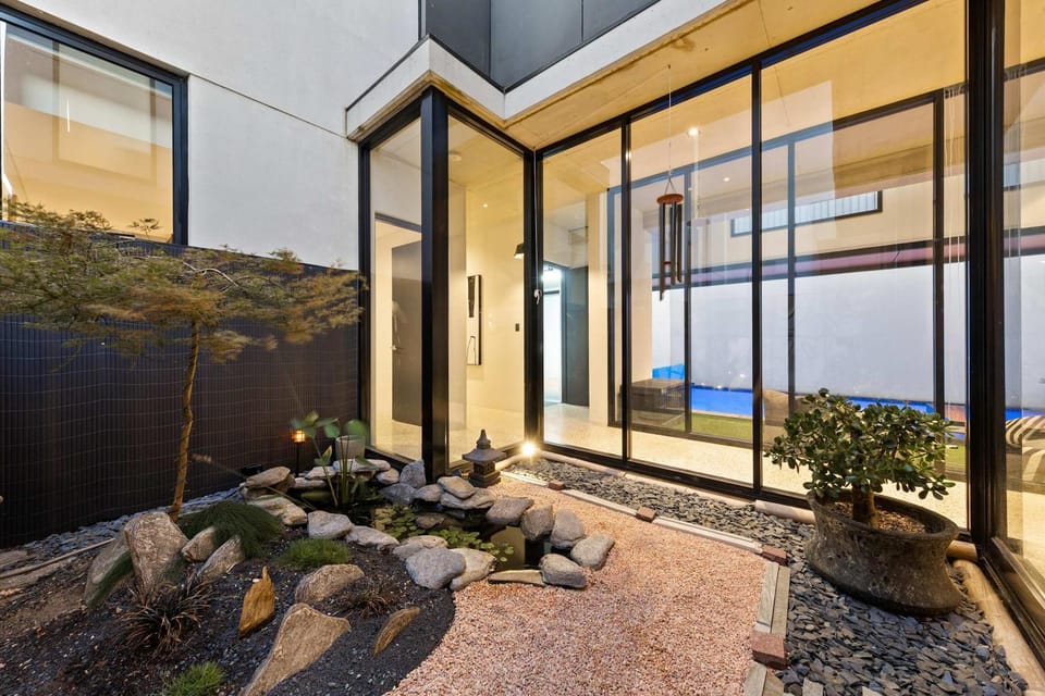 Property building, Patio, Garden, Garden view