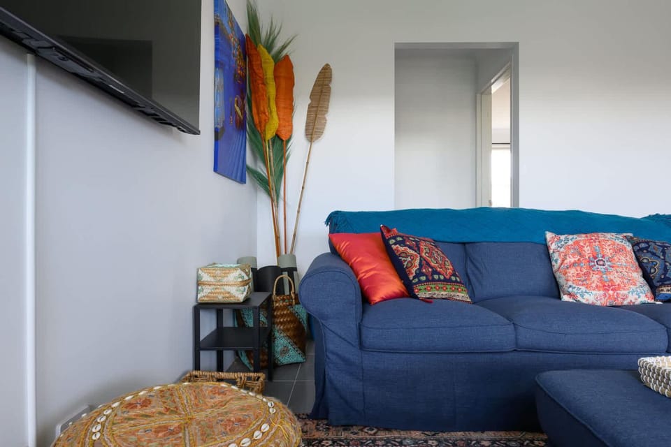 Communal lounge/ TV room, TV and multimedia, Living room, Seating area