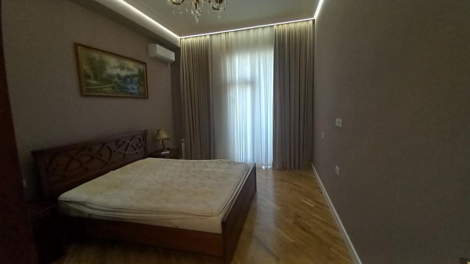 Bakının tam mərkəzində 2 otaqlı , tam şəraitli mənzil Apartment in Baku
