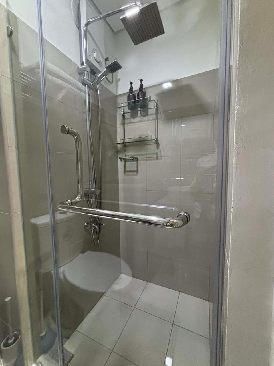 Shower, Toilet, Bathroom