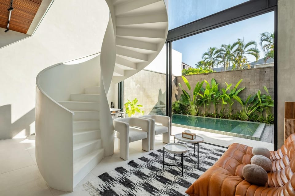 Living room, Pool view