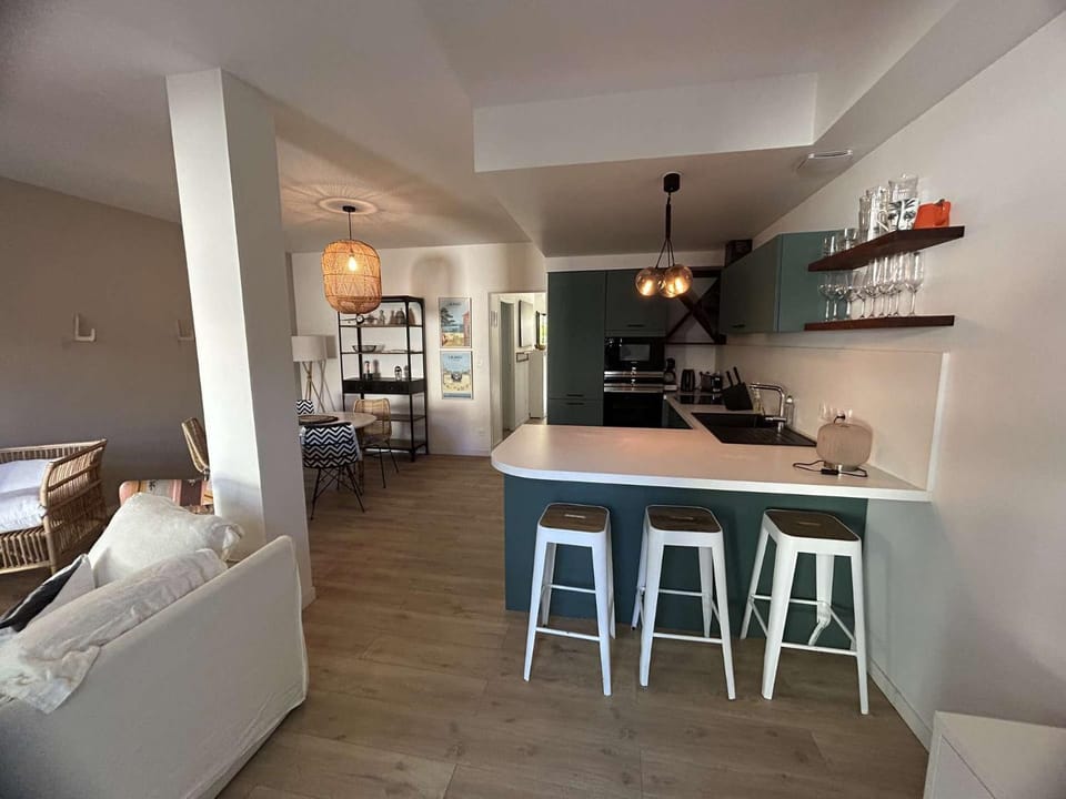 Appartement 6 pers avec patio, entre golf et océan Apartment in Lacanau
