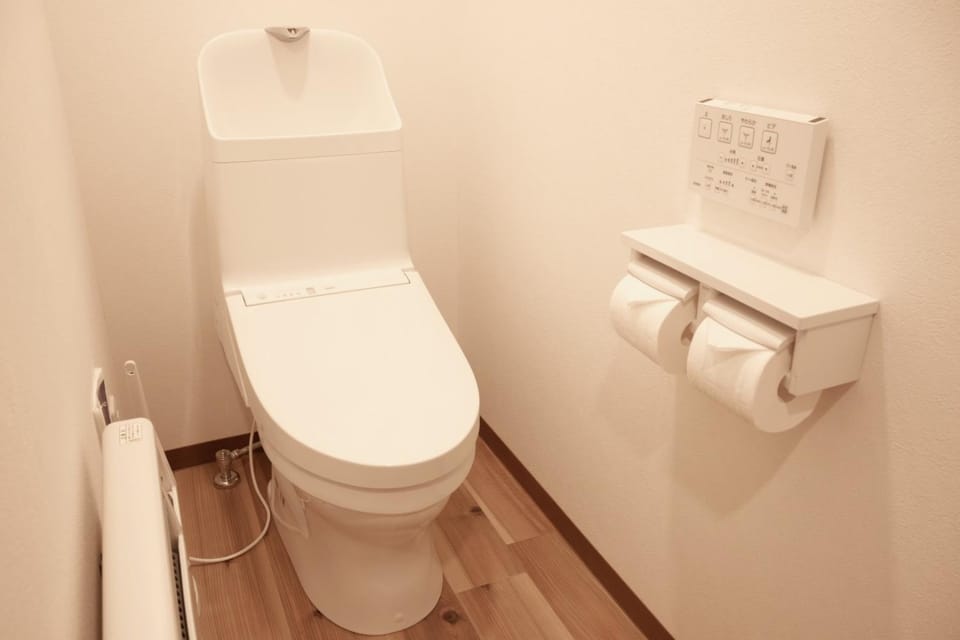 Toilet, Bathroom