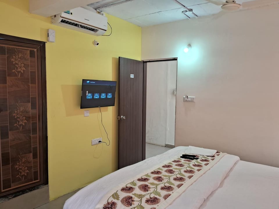 K L Rooms Hotel in Bengaluru