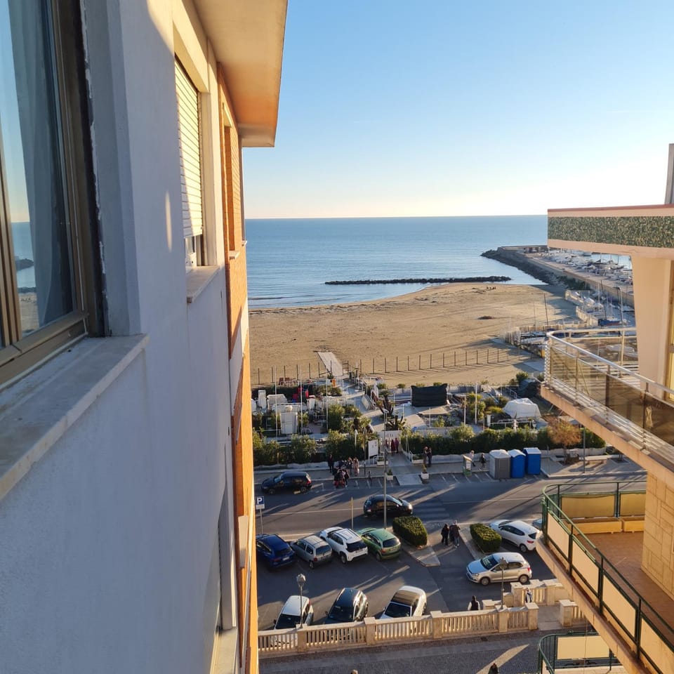 Ocean View House House in Nettuno