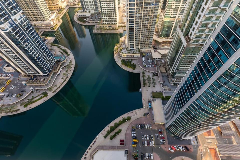 Waves - Nature-Inspired Studio - JLT Skyline Living Apartment in Dubai