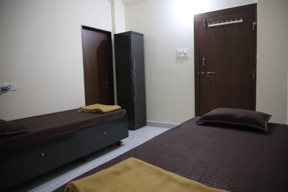 Bed, wardrobe