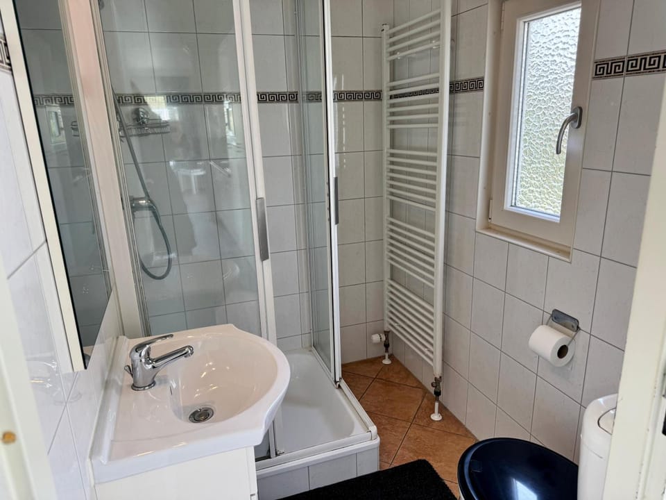 Breskens Chalet am Strandaufgang Haus Nr B029 House in Zeeland, Netherlands