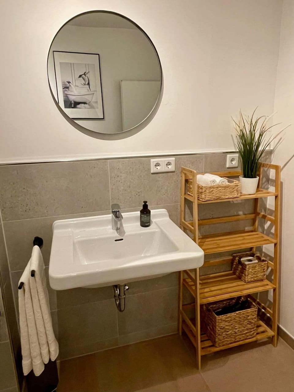 Bathroom, hair dryier, towels