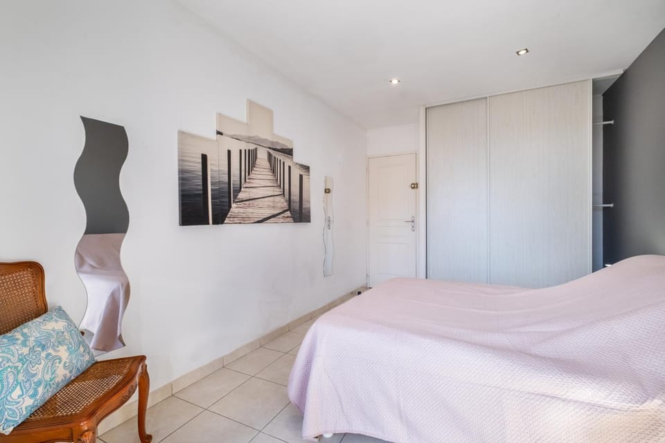 Property building, Living room, Bedroom