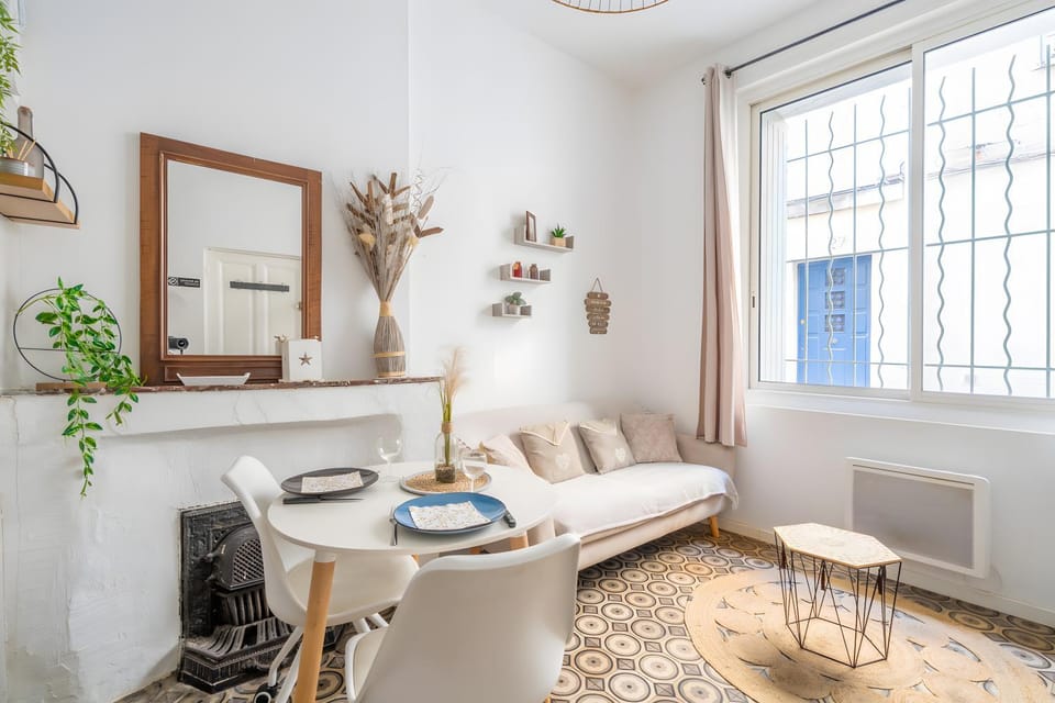 Property building, Living room